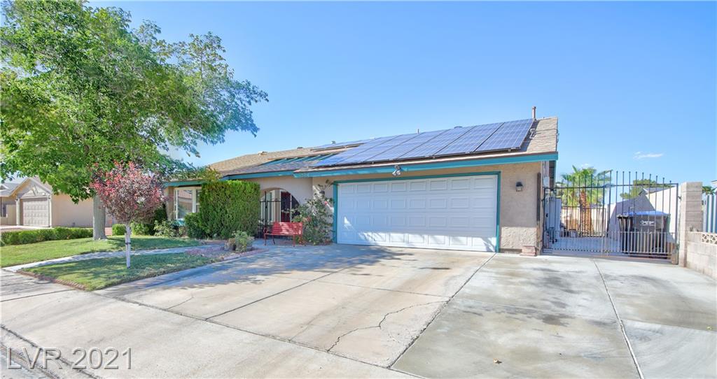Hali Gillin (License BS.0018279) Las Vegas REALTORS®