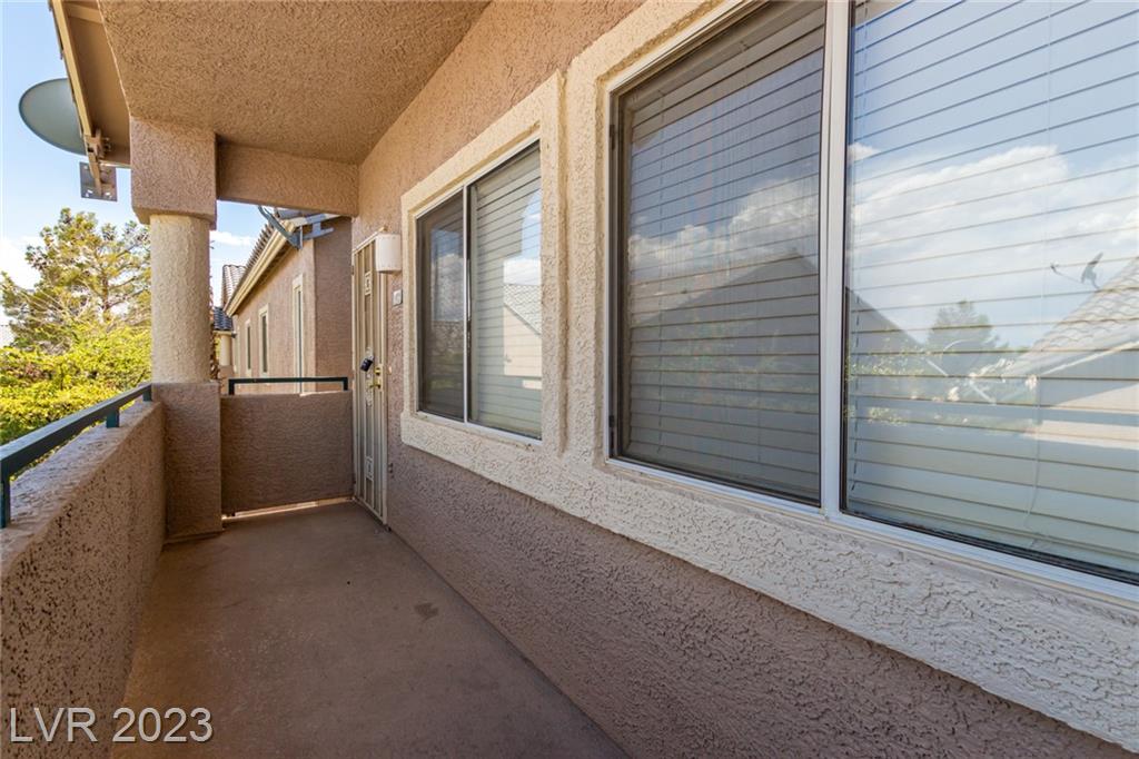 2052 Jade Creek Street, Las Vegas, NV 89117 Las Vegas REALTORS®