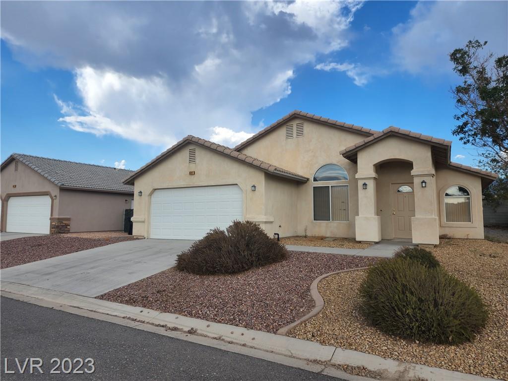 5061 Ray Frank Boulevard, Pahrump, NV 89060 Las Vegas REALTORS®